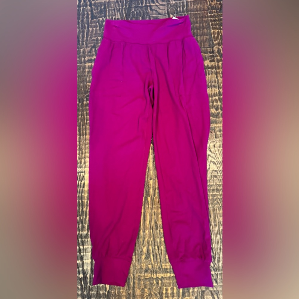Athleta Women's Leggings - Vibrant Pink